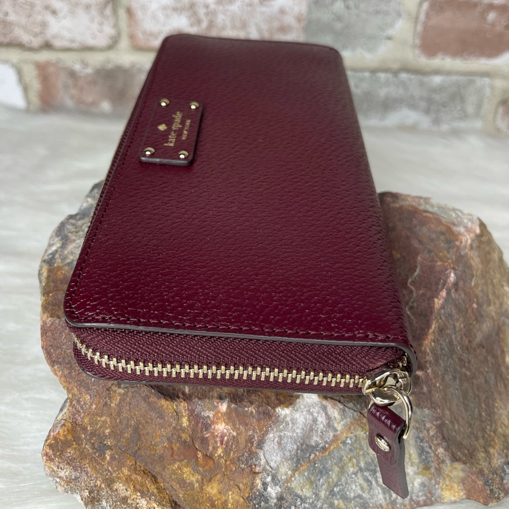 COPY - Kate Spade Wallet - Picture 6 of 11